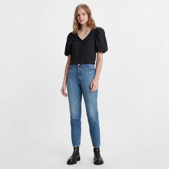 LEVIS Wedgie Icon Fit Ankle Jeans - Picture 1 of 8